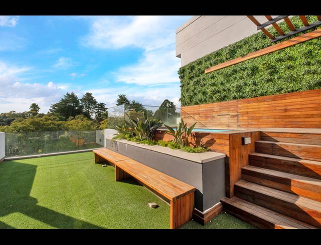 2 BEDROOM APARTMENT FOR SALE IN ROSEBANK